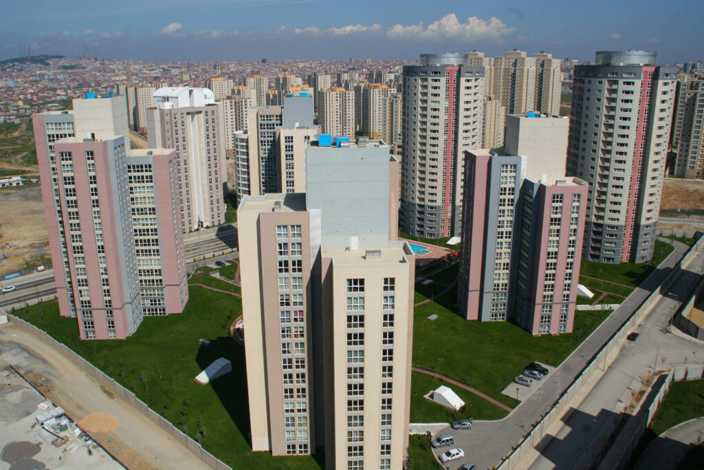 Ağaoğlu My World